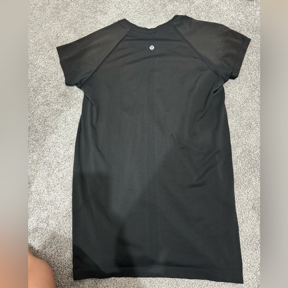 Lululemon Swiftly Tech Short Sleeve